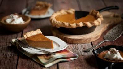 Everything You Need to Make Fresh Pumpkin Pie From Scratch